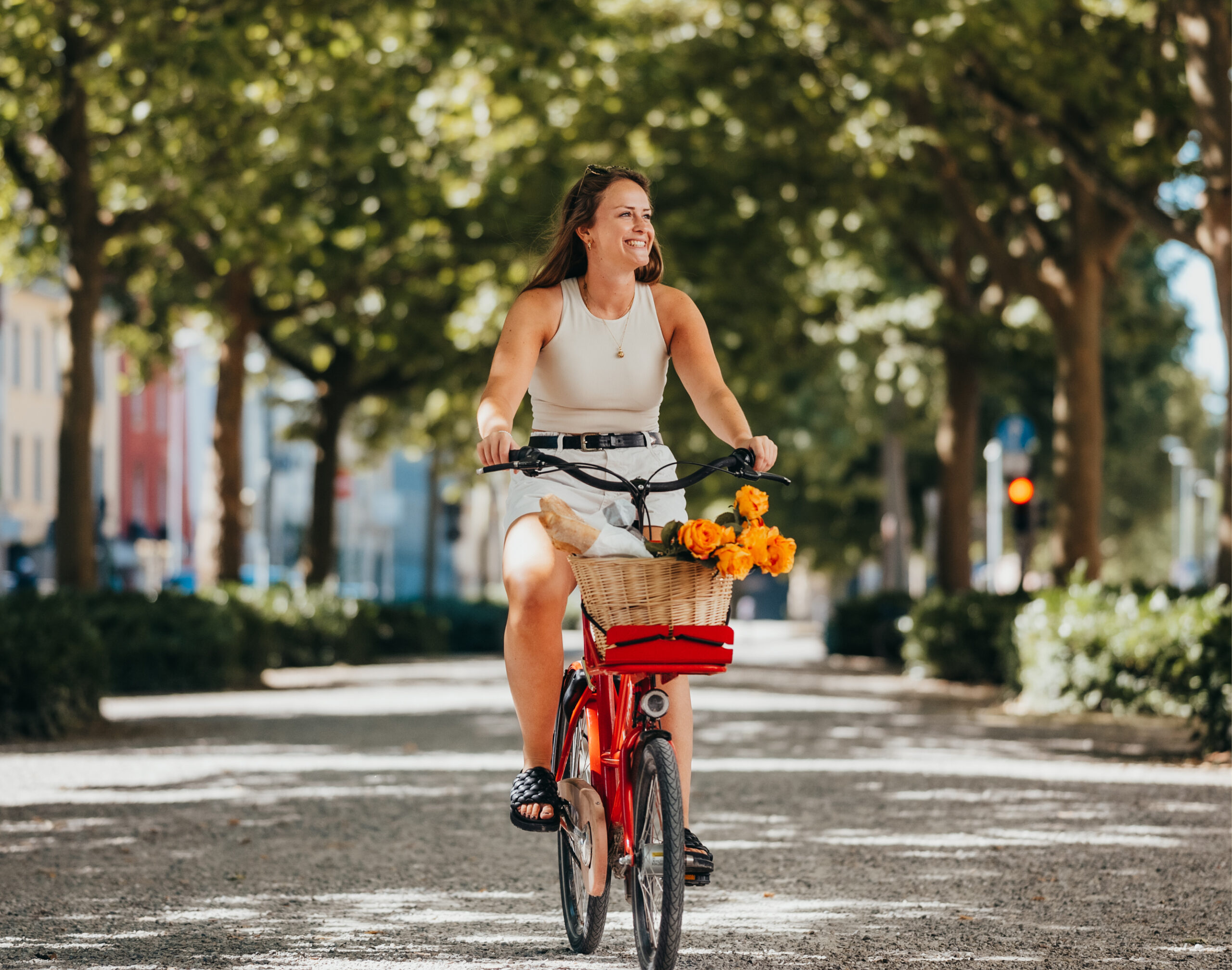 Frau auf einem Fahrrad